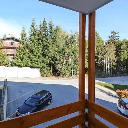 Crans-mani 209 * Lens